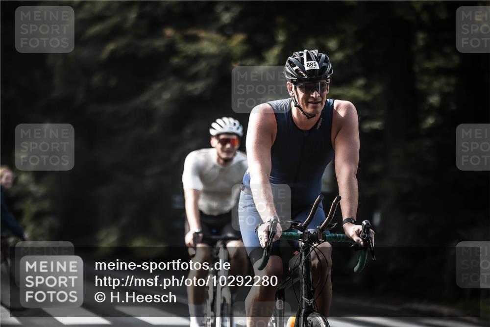 13.09.2026 - Stadtparktriathlon H.Heesch http://msf.ph/oto/10292280 13.09.2026 11:26:42 Radfahren 685, 694, 778 meine-sportfotos.de
