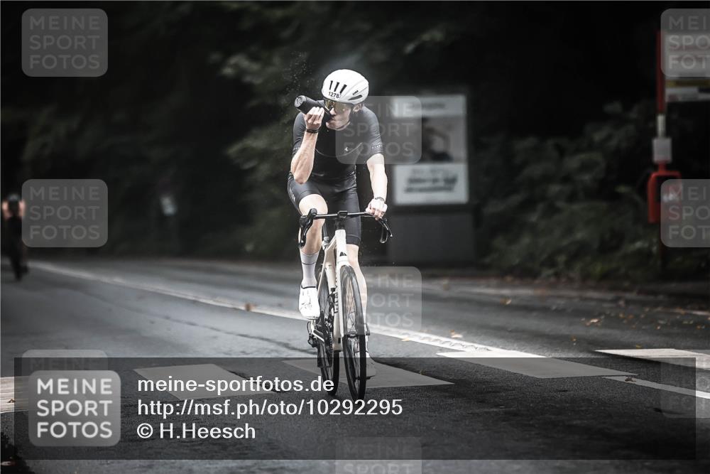 13.09.2026 - Stadtparktriathlon H.Heesch http://msf.ph/oto/10292295 13.09.2026 12:44:37 Radfahren 1121, 1129, 1148, 1278 meine-sportfotos.de