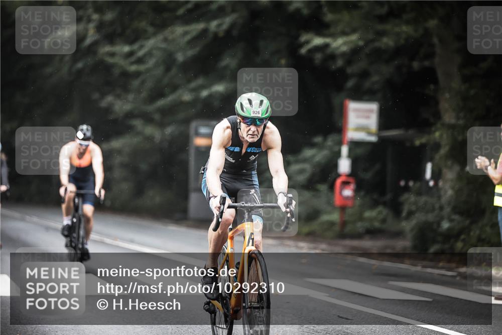 13.09.2026 - Stadtparktriathlon H.Heesch http://msf.ph/oto/10292310 13.09.2026 11:37:18 Radfahren 761, 786, 864, 906, 911, 926 meine-sportfotos.de