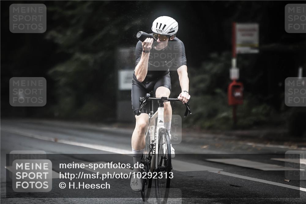 13.09.2026 - Stadtparktriathlon H.Heesch http://msf.ph/oto/10292313 13.09.2026 12:44:37 Radfahren 1121, 1129, 1148, 1278 meine-sportfotos.de