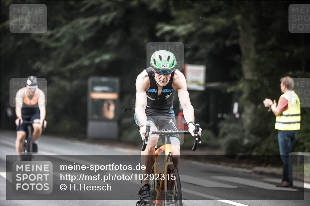 13.09.2026 - Stadtparktriathlon H.Heesch http://msf.ph/oto/10292315 13.09.2026 11:37:18 Radfahren 761, 786, 864, 906, 911, 926 meine-sportfotos.de