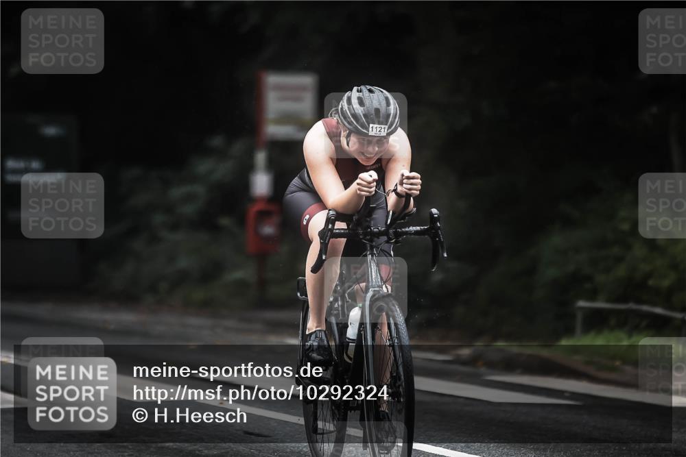 13.09.2026 - Stadtparktriathlon H.Heesch http://msf.ph/oto/10292324 13.09.2026 12:44:42 Radfahren 1121, 1148, 1257, 1278 meine-sportfotos.de