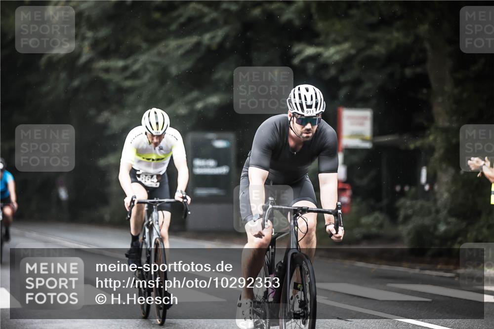 13.09.2026 - Stadtparktriathlon H.Heesch http://msf.ph/oto/10292353 13.09.2026 11:37:22 Radfahren 724, 761, 836, 864, 896, 906, 911, 926 meine-sportfotos.de