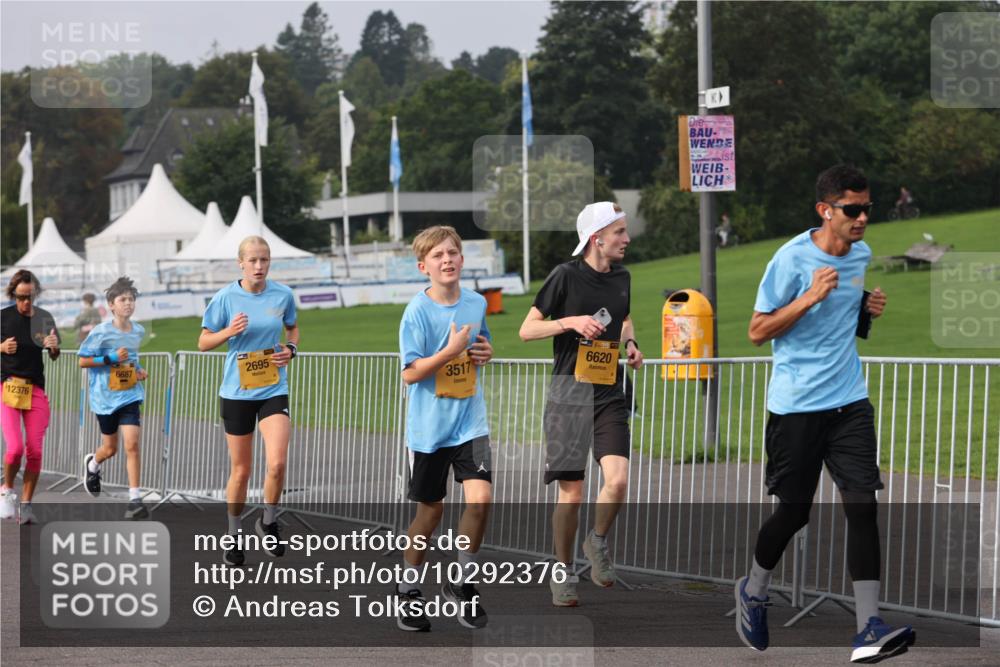 13.09.2026 - Kiel Lauf Andreas Tolksdorf http://msf.ph/oto/10292376 13.09.2026 09:25:09 Kiellinie 12376, 6687, 2695, 3517, 1, 3, 6620 meine-sportfotos.de