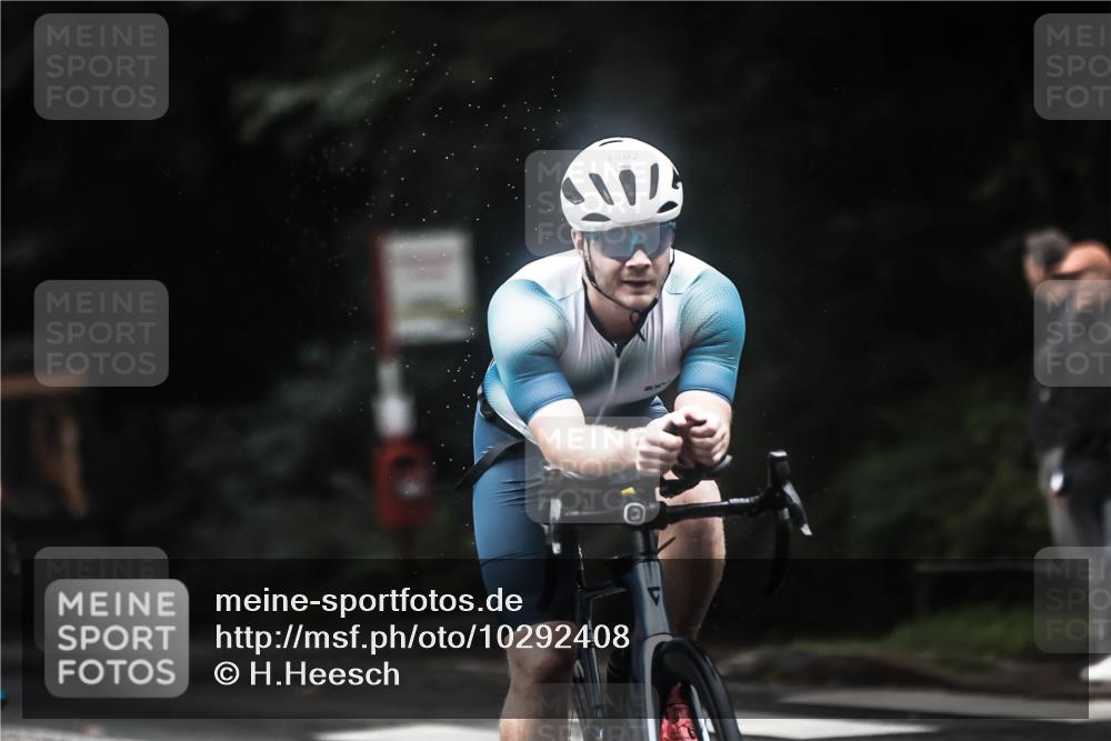 13.09.2026 - Stadtparktriathlon H.Heesch http://msf.ph/oto/10292408 13.09.2026 12:44:51 Radfahren 1078, 1102, 1134, 1157, 1233, 1247, 1256, 1257, 1258, 1302 meine-sportfotos.de