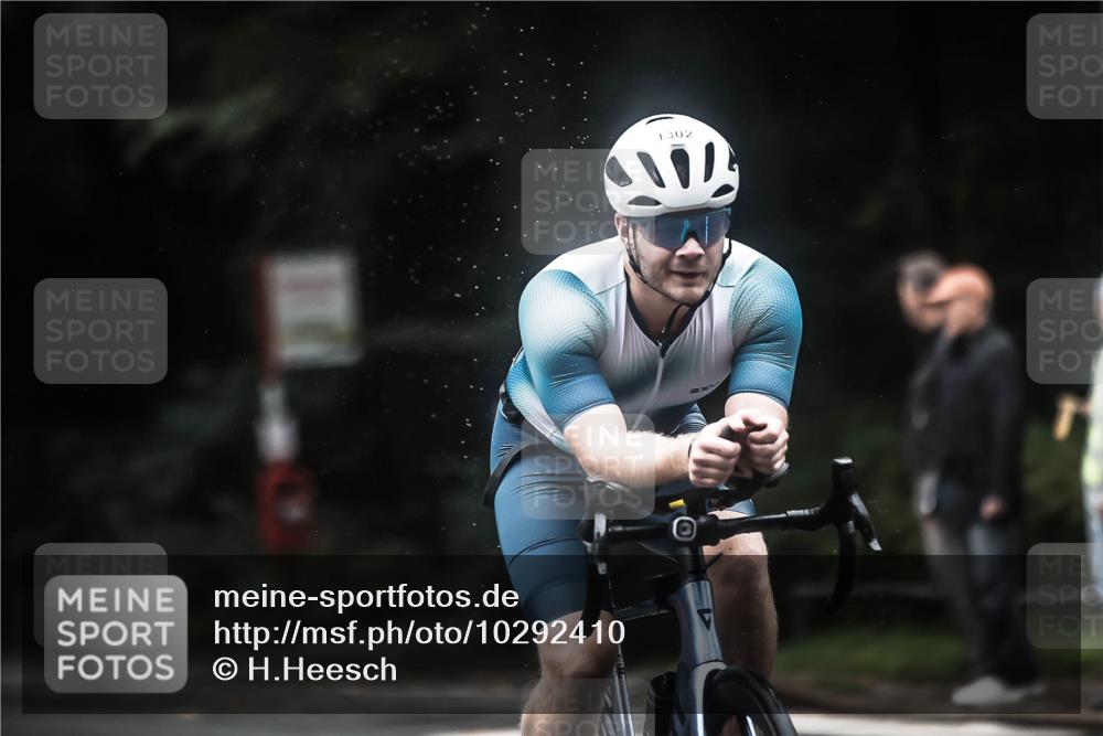 13.09.2026 - Stadtparktriathlon H.Heesch http://msf.ph/oto/10292410 13.09.2026 12:44:51 Radfahren 1078, 1102, 1134, 1157, 1233, 1247, 1256, 1257, 1258, 1302 meine-sportfotos.de