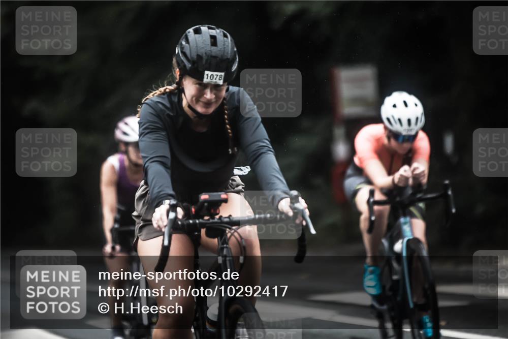 13.09.2026 - Stadtparktriathlon H.Heesch http://msf.ph/oto/10292417 13.09.2026 12:44:52 Radfahren 1078, 1102, 1134, 1157, 1233, 1247, 1256, 1257, 1258, 1302 meine-sportfotos.de