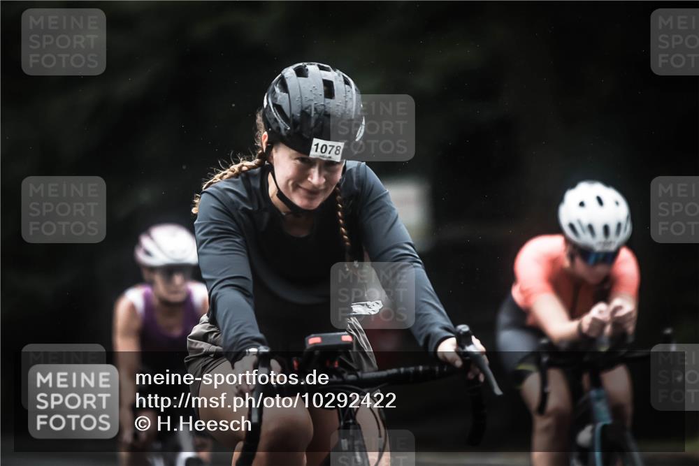 13.09.2026 - Stadtparktriathlon H.Heesch http://msf.ph/oto/10292422 13.09.2026 12:44:53 Radfahren 1078, 1081, 1102, 1134, 1157, 1233, 1247, 1256, 1257, 1258, 1302 meine-sportfotos.de