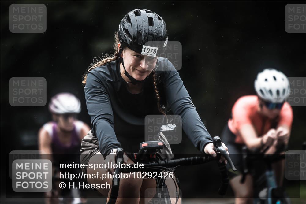 13.09.2026 - Stadtparktriathlon H.Heesch http://msf.ph/oto/10292426 13.09.2026 12:44:53 Radfahren 1078, 1081, 1102, 1134, 1157, 1233, 1247, 1256, 1257, 1258, 1302 meine-sportfotos.de