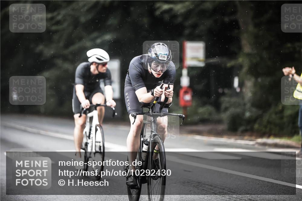 13.09.2026 - Stadtparktriathlon H.Heesch http://msf.ph/oto/10292430 13.09.2026 11:37:27 Radfahren 724, 761, 836, 864, 896, 911, 923 meine-sportfotos.de