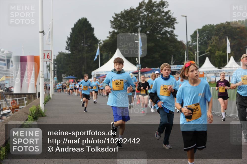 13.09.2026 - Kiel Lauf Andreas Tolksdorf http://msf.ph/oto/10292442 13.09.2026 09:25:15 Kiellinie 36, 38, 1023, 395, 55, 11721, 123 meine-sportfotos.de