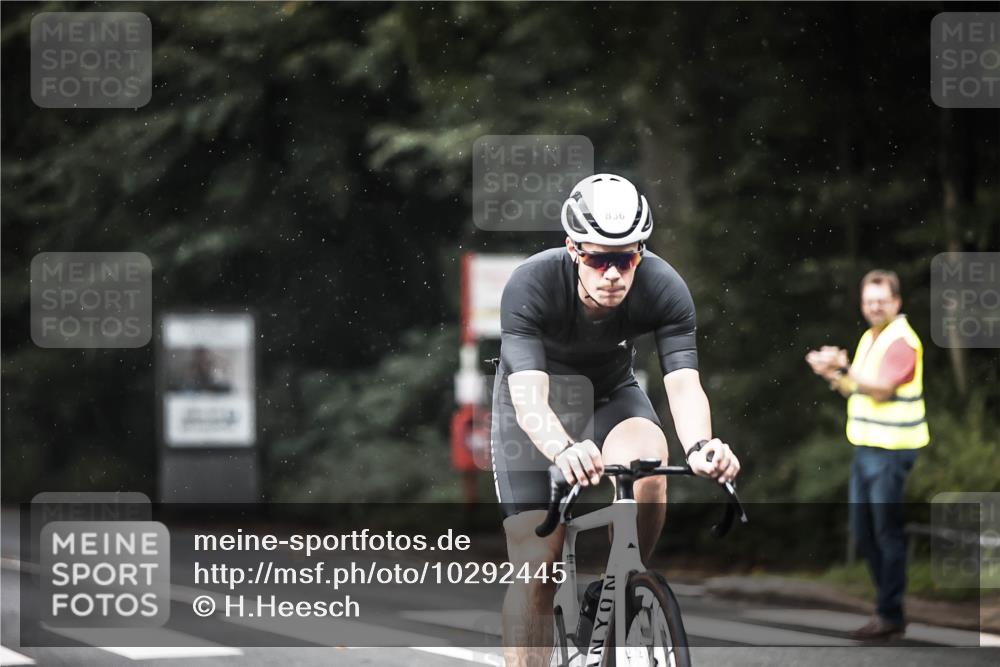 13.09.2026 - Stadtparktriathlon H.Heesch http://msf.ph/oto/10292445 13.09.2026 11:37:27 Radfahren 724, 761, 836, 864, 896, 911, 923 meine-sportfotos.de