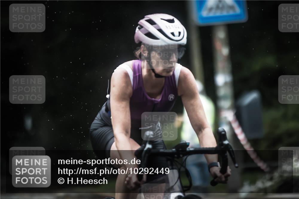 13.09.2026 - Stadtparktriathlon H.Heesch http://msf.ph/oto/10292449 13.09.2026 12:44:54 Radfahren 1078, 1081, 1102, 1134, 1157, 1233, 1247, 1256, 1258, 1302 meine-sportfotos.de