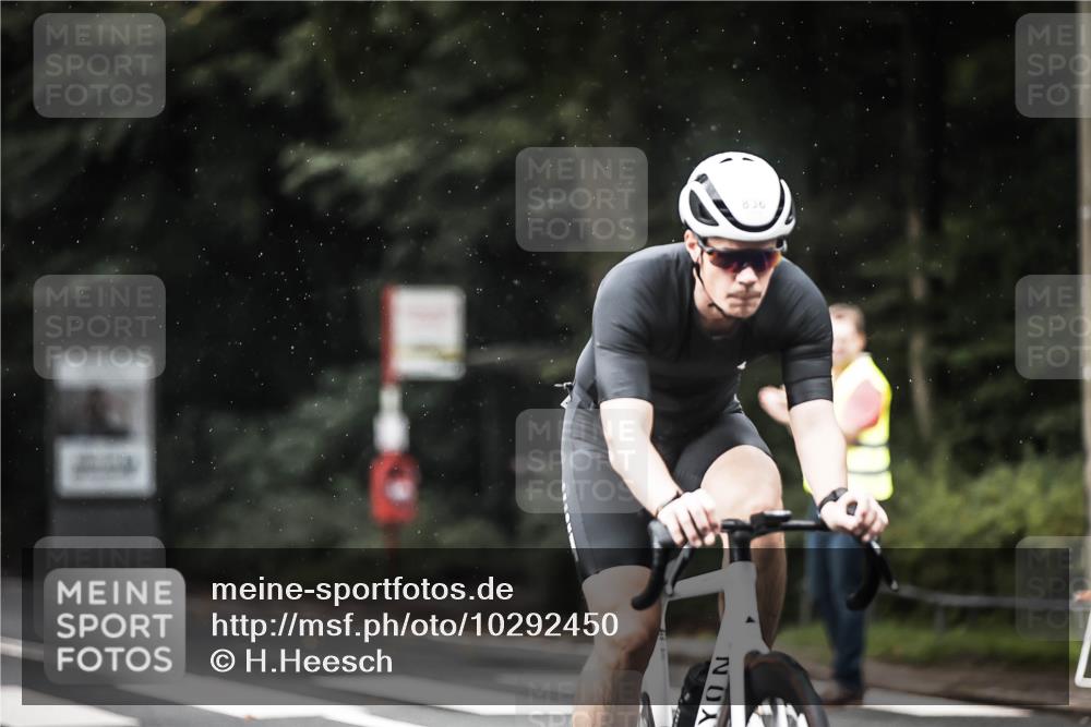 13.09.2026 - Stadtparktriathlon H.Heesch http://msf.ph/oto/10292450 13.09.2026 11:37:27 Radfahren 724, 761, 836, 864, 896, 911, 923 meine-sportfotos.de
