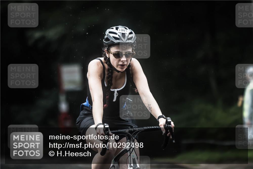 13.09.2026 - Stadtparktriathlon H.Heesch http://msf.ph/oto/10292498 13.09.2026 12:45:00 Radfahren 1081, 1233, 1258, 1270, 1286 meine-sportfotos.de