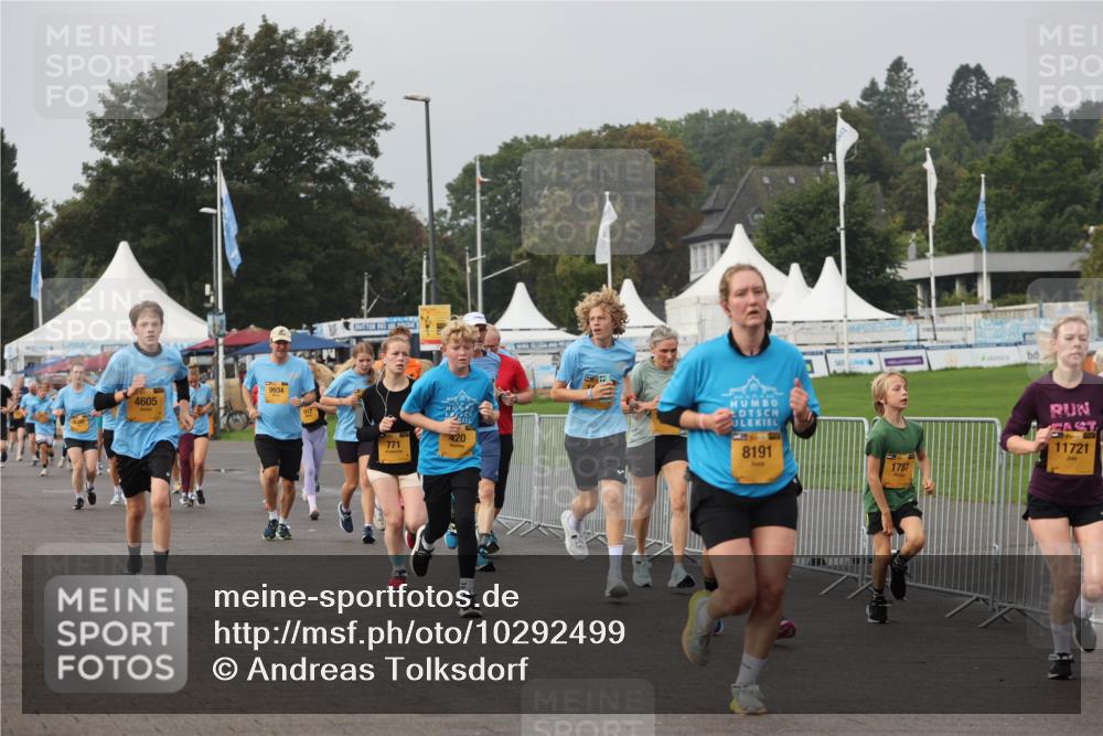 13.09.2026 - Kiel Lauf Andreas Tolksdorf http://msf.ph/oto/10292499 13.09.2026 09:25:18 Kiellinie 4605, 9934, 420, 771, 8191, 1787, 11721 meine-sportfotos.de