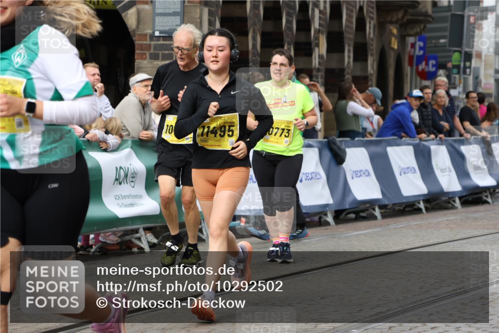 13.09.2026 - 21. swb-Marathon Bremen Strokosch-Dieckow http://msf.ph/oto/10292502 13.09.2026 11:17:24 Ziel 10295, 10335, 10999, 11355, 11461, 11653, 11672, 12101, 12287, 10472, 10756, 10979, 11709, 12334 meine-sportfotos.de