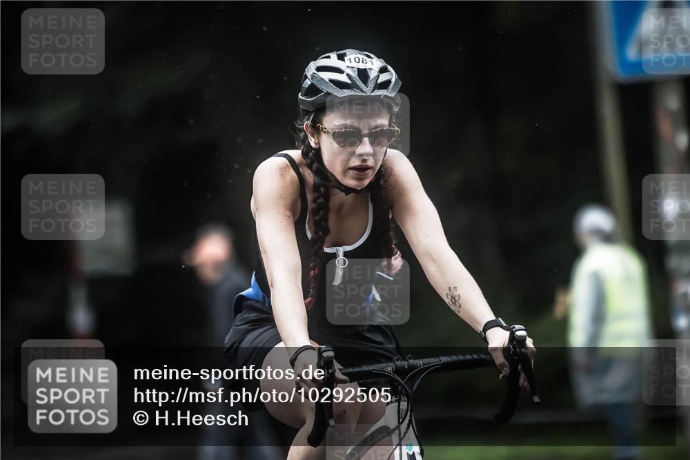 13.09.2026 - Stadtparktriathlon H.Heesch http://msf.ph/oto/10292505 13.09.2026 12:45:00 Radfahren 1081, 1233, 1258, 1270, 1286 meine-sportfotos.de