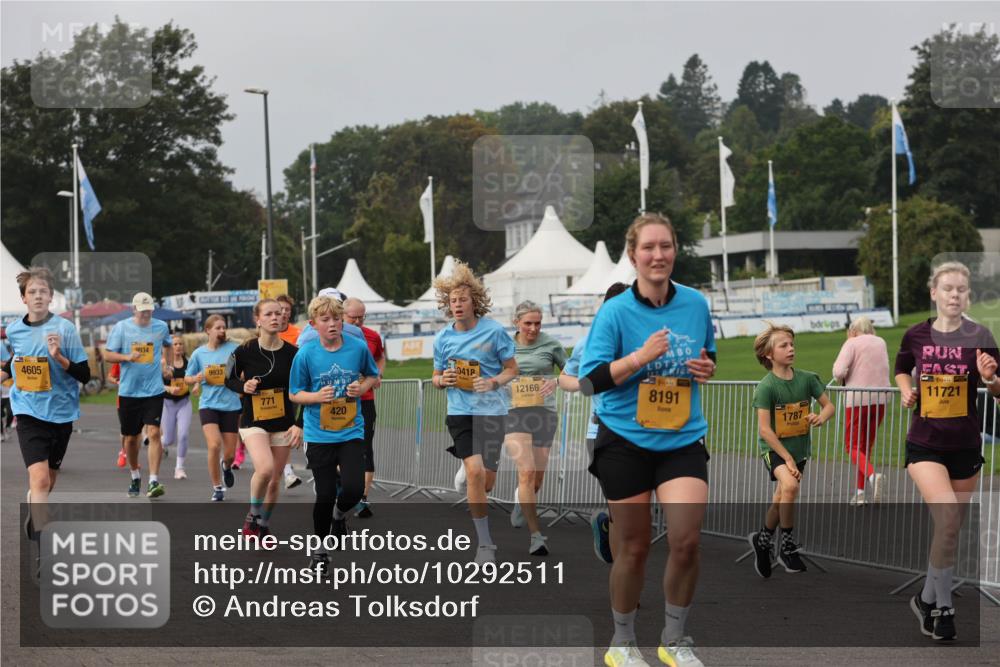 13.09.2026 - Kiel Lauf Andreas Tolksdorf http://msf.ph/oto/10292511 13.09.2026 09:25:19 Kiellinie 4605, 9934, 9933, 771, 420, 0418, 12166, 8191, 1787, 11721 meine-sportfotos.de