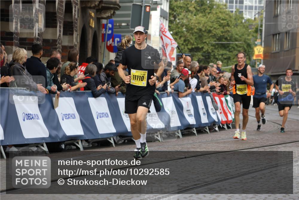 13.09.2026 - 21. swb-Marathon Bremen Strokosch-Dieckow http://msf.ph/oto/10292585 13.09.2026 10:46:37 Ziel 10228, 10447, 10992, 11287, 11706, 11925, 11926, 13609, 13640, 10445, 12364, 12375 meine-sportfotos.de