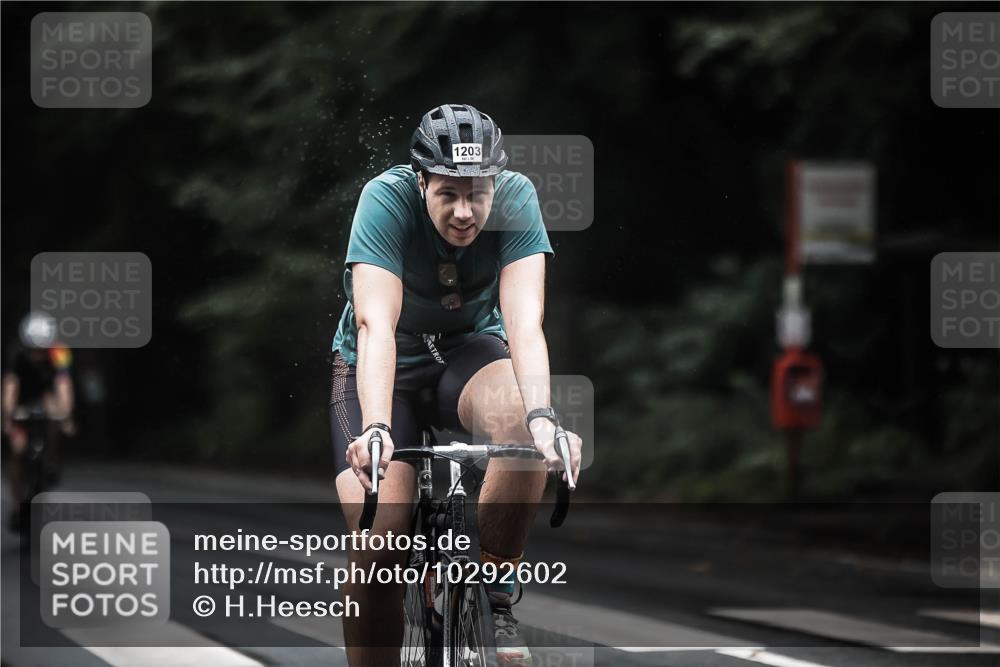 13.09.2026 - Stadtparktriathlon H.Heesch http://msf.ph/oto/10292602 13.09.2026 12:45:10 Radfahren 1203, 1270, 1274, 1285 meine-sportfotos.de