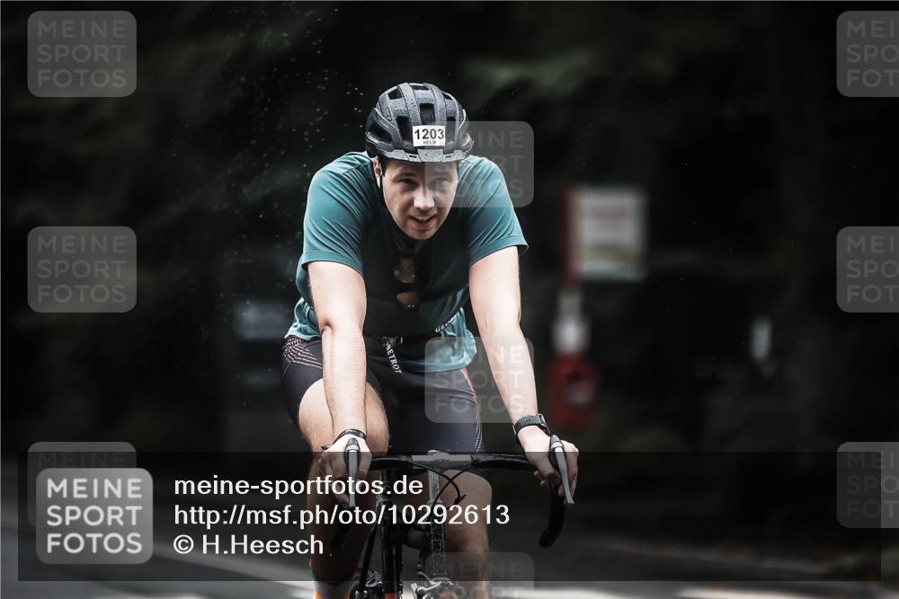 13.09.2026 - Stadtparktriathlon H.Heesch http://msf.ph/oto/10292613 13.09.2026 12:45:10 Radfahren 1203, 1270, 1274, 1285 meine-sportfotos.de