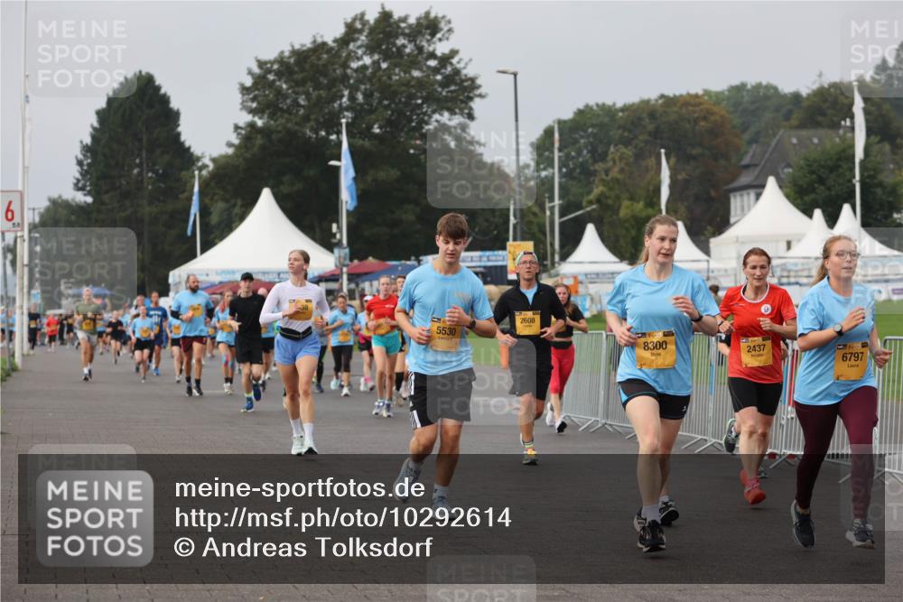 13.09.2026 - Kiel Lauf Andreas Tolksdorf http://msf.ph/oto/10292614 13.09.2026 09:25:26 Kiellinie 6, 5530, 2608, 8300, 2437, 39, 6797 meine-sportfotos.de