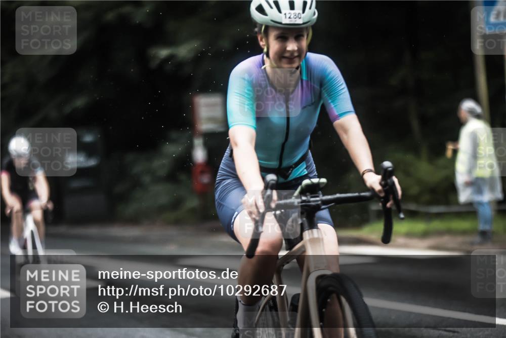 13.09.2026 - Stadtparktriathlon H.Heesch http://msf.ph/oto/10292687 13.09.2026 12:45:25 Radfahren 1088, 1120, 1225, 1226, 1267, 1280, 1298 meine-sportfotos.de