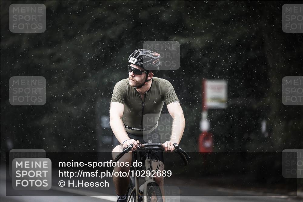 13.09.2026 - Stadtparktriathlon H.Heesch http://msf.ph/oto/10292689 13.09.2026 11:38:01 Radfahren 596 meine-sportfotos.de