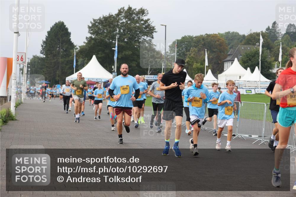 13.09.2026 - Kiel Lauf Andreas Tolksdorf http://msf.ph/oto/10292697 13.09.2026 09:25:34 Kiellinie 36, 6649, 3849, 4092, 2212, 501, 12 meine-sportfotos.de