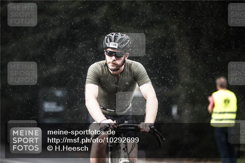 13.09.2026 - Stadtparktriathlon H.Heesch http://msf.ph/oto/10292699 13.09.2026 11:38:01 Radfahren 596 meine-sportfotos.de