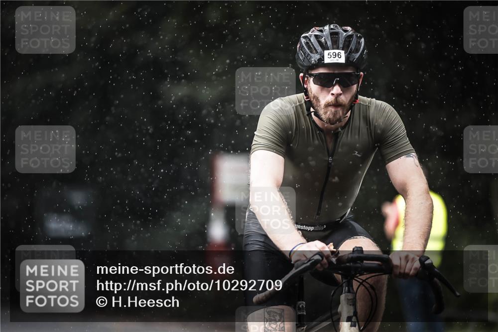 13.09.2026 - Stadtparktriathlon H.Heesch http://msf.ph/oto/10292709 13.09.2026 11:38:01 Radfahren 596 meine-sportfotos.de