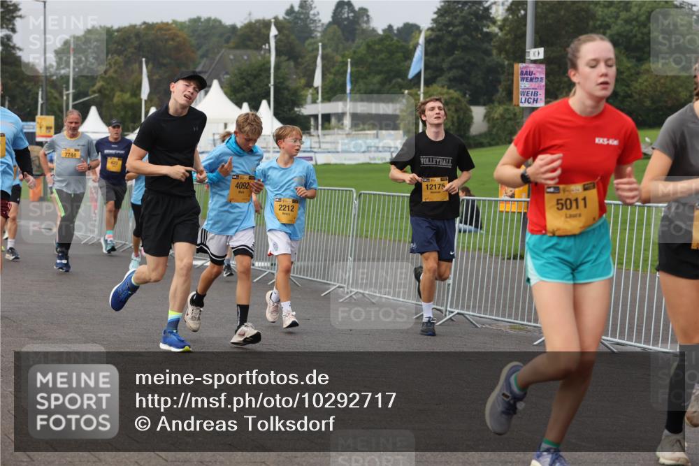 13.09.2026 - Kiel Lauf Andreas Tolksdorf http://msf.ph/oto/10292717 13.09.2026 09:25:35 Kiellinie 7744, 4092, 2212, 39, 12175, 5011 meine-sportfotos.de