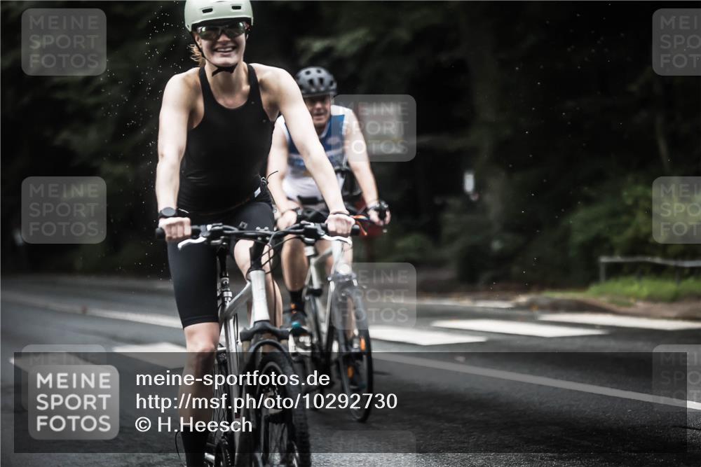 13.09.2026 - Stadtparktriathlon H.Heesch http://msf.ph/oto/10292730 13.09.2026 12:45:27 Radfahren 1088, 1120, 1225, 1226, 1267, 1280, 1298 meine-sportfotos.de