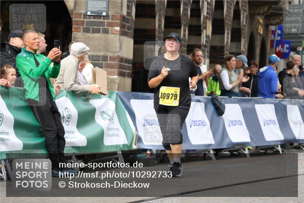 13.09.2026 - 21. swb-Marathon Bremen Strokosch-Dieckow http://msf.ph/oto/10292733 13.09.2026 11:17:32 Ziel 10335, 10773, 10779, 11355, 11461, 11495, 11672, 12101, 12287, 10756, 11932, 12226, 12292 meine-sportfotos.de