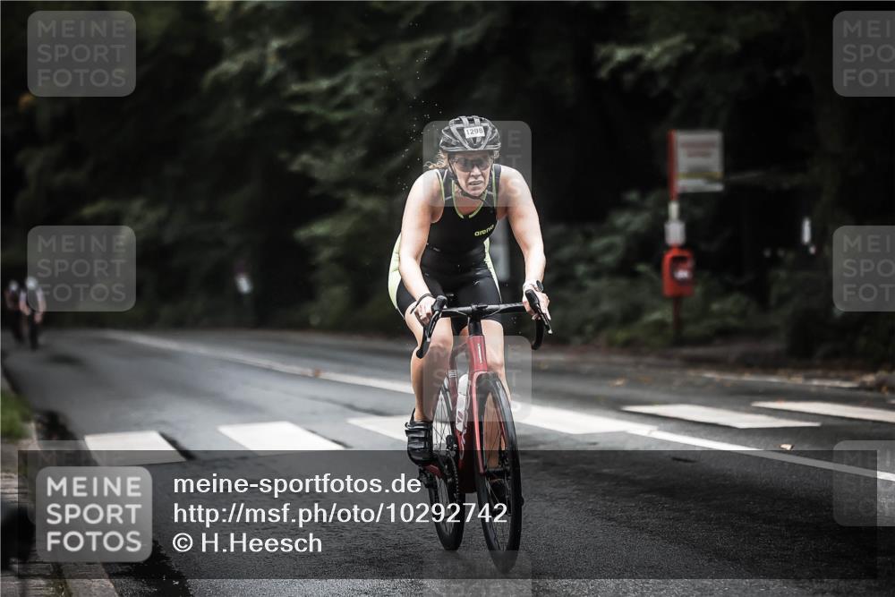 13.09.2026 - Stadtparktriathlon H.Heesch http://msf.ph/oto/10292742 13.09.2026 12:45:32 Radfahren 1088, 1120, 1225, 1226, 1298 meine-sportfotos.de