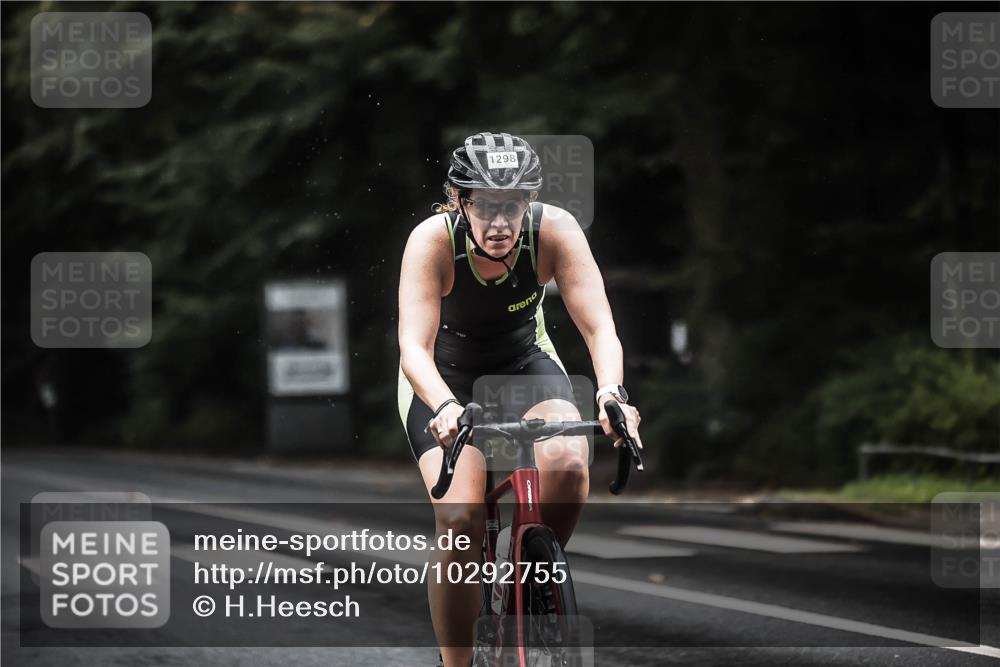13.09.2026 - Stadtparktriathlon H.Heesch http://msf.ph/oto/10292755 13.09.2026 12:45:32 Radfahren 1088, 1120, 1225, 1226, 1298 meine-sportfotos.de