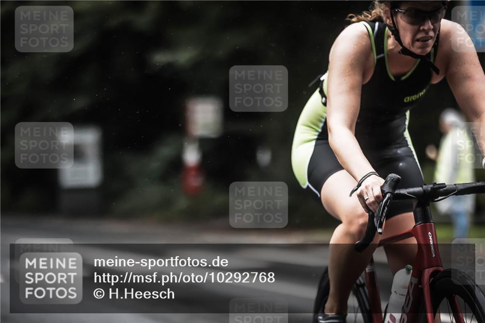 13.09.2026 - Stadtparktriathlon H.Heesch http://msf.ph/oto/10292768 13.09.2026 12:45:33 Radfahren 1137, 1226, 1298 meine-sportfotos.de