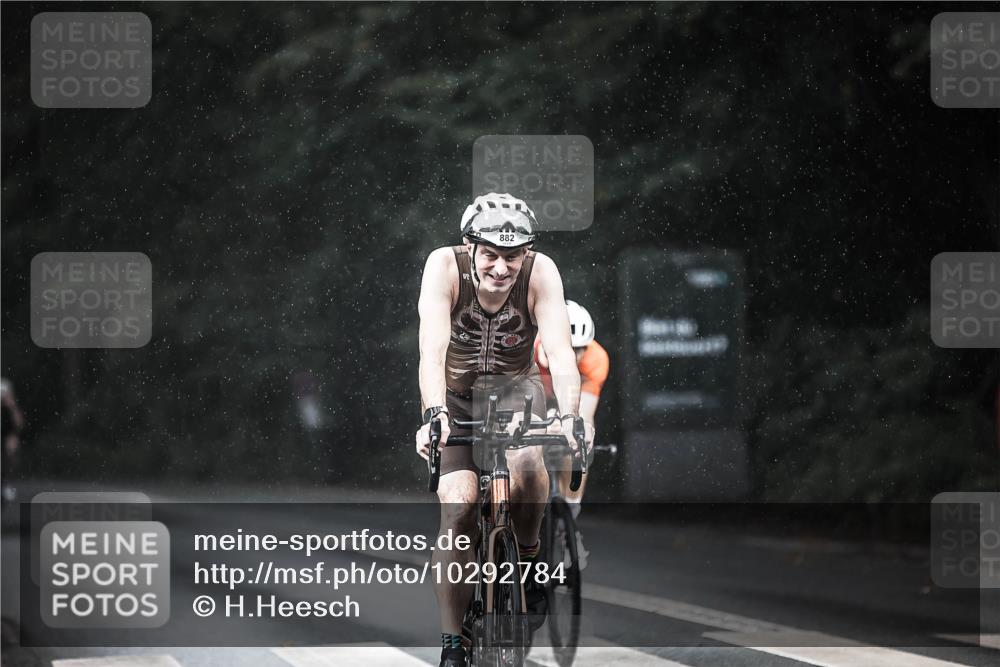 13.09.2026 - Stadtparktriathlon H.Heesch http://msf.ph/oto/10292784 13.09.2026 11:38:15 Radfahren 839, 871, 877, 882, 895, 946 meine-sportfotos.de