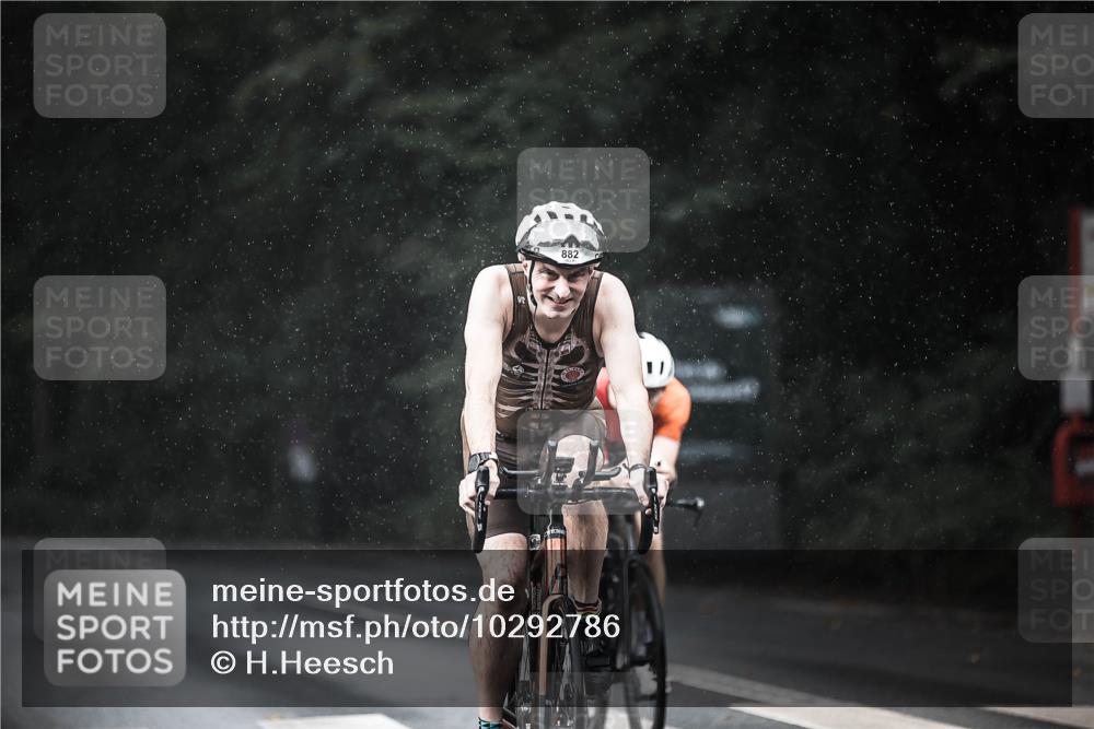 13.09.2026 - Stadtparktriathlon H.Heesch http://msf.ph/oto/10292786 13.09.2026 11:38:15 Radfahren 839, 871, 877, 882, 895, 946 meine-sportfotos.de