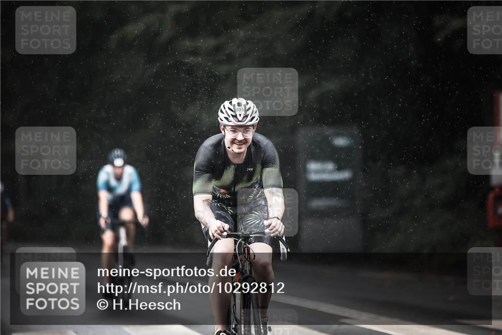 13.09.2026 - Stadtparktriathlon H.Heesch http://msf.ph/oto/10292812 13.09.2026 11:38:20 Radfahren 589, 745, 874, 877, 882, 895 meine-sportfotos.de