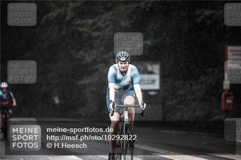 13.09.2026 - Stadtparktriathlon H.Heesch http://msf.ph/oto/10292822 13.09.2026 11:38:21 Radfahren 589, 745, 874, 877, 882, 895 meine-sportfotos.de
