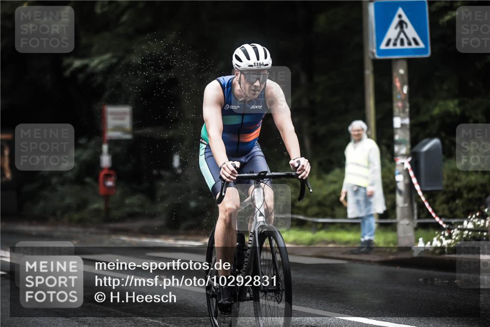 13.09.2026 - Stadtparktriathlon H.Heesch http://msf.ph/oto/10292831 13.09.2026 12:45:43 Radfahren 1087, 1137, 1138, 1153, 1194, 1254 meine-sportfotos.de
