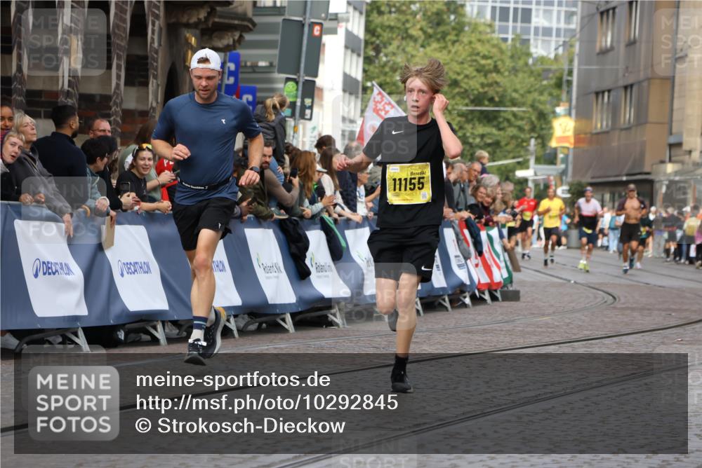 13.09.2026 - 21. swb-Marathon Bremen Strokosch-Dieckow http://msf.ph/oto/10292845 13.09.2026 10:46:44 Ziel 10228, 10897, 11110, 11287, 11356, 11706, 11926, 12035, 13511, 10289, 10445, 10504, 11199, 11212, 11608, 11661, 11783, 12364, 12375 meine-sportfotos.de