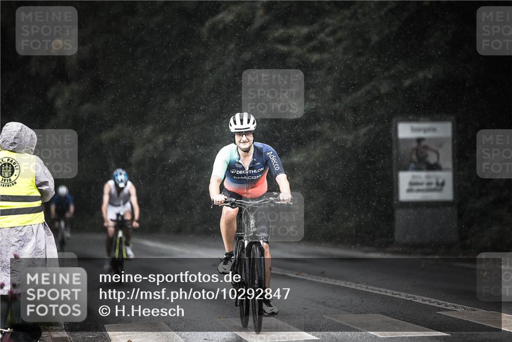 13.09.2026 - Stadtparktriathlon H.Heesch http://msf.ph/oto/10292847 13.09.2026 11:38:24 Radfahren 589, 745, 874, 895, 945 meine-sportfotos.de