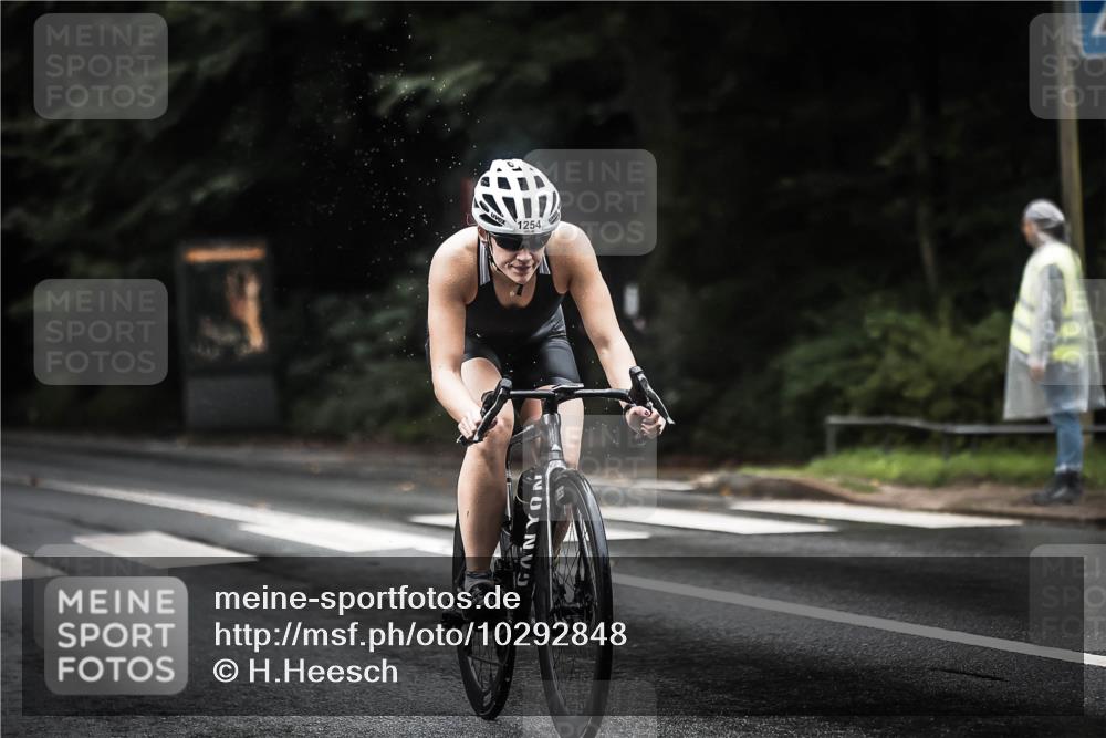 13.09.2026 - Stadtparktriathlon H.Heesch http://msf.ph/oto/10292848 13.09.2026 12:45:45 Radfahren 1087, 1137, 1138, 1153, 1194, 1254, 1255 meine-sportfotos.de