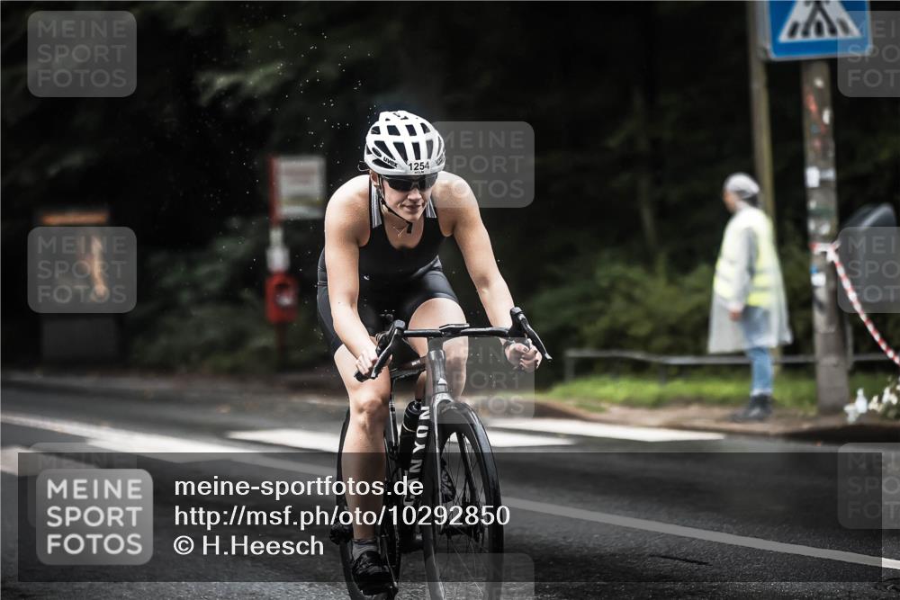 13.09.2026 - Stadtparktriathlon H.Heesch http://msf.ph/oto/10292850 13.09.2026 12:45:45 Radfahren 1087, 1137, 1138, 1153, 1194, 1254, 1255 meine-sportfotos.de