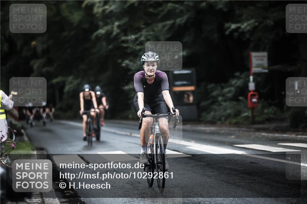 13.09.2026 - Stadtparktriathlon H.Heesch http://msf.ph/oto/10292861 13.09.2026 12:45:47 Radfahren 1087, 1138, 1153, 1194, 1254, 1255 meine-sportfotos.de