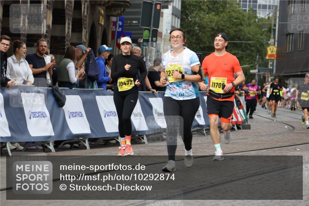 13.09.2026 - 21. swb-Marathon Bremen Strokosch-Dieckow http://msf.ph/oto/10292874 13.09.2026 11:17:35 Ziel 10335, 10773, 10779, 11355, 11495, 11672, 12101, 10756, 11367, 11932, 12226, 12292 meine-sportfotos.de