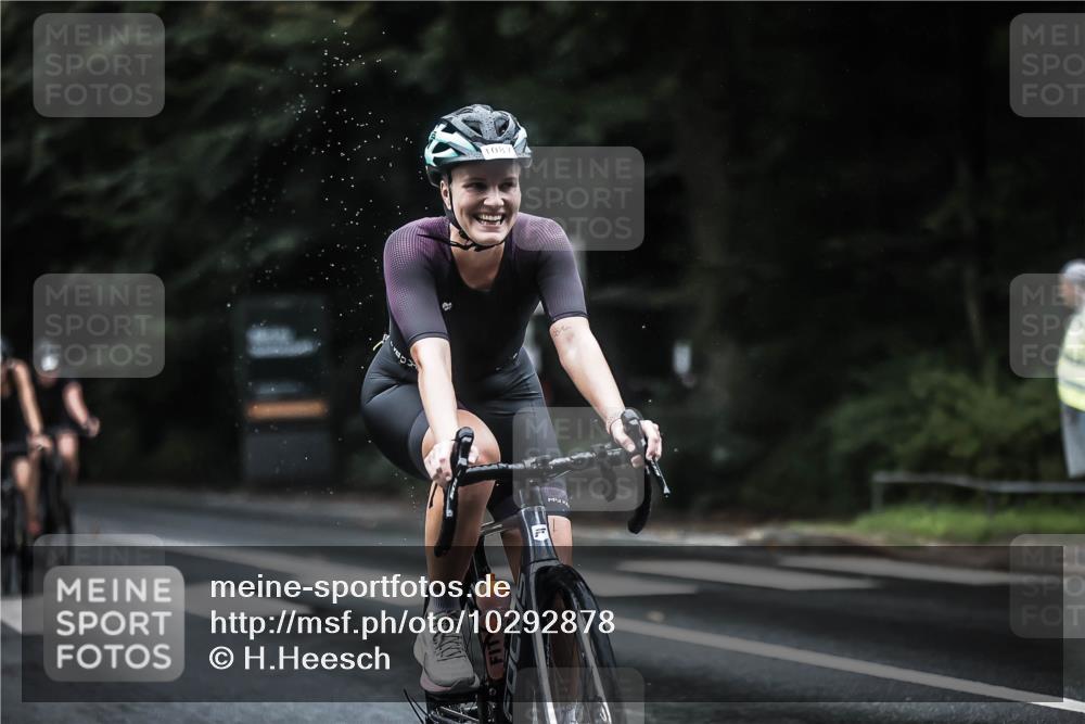 13.09.2026 - Stadtparktriathlon H.Heesch http://msf.ph/oto/10292878 13.09.2026 12:45:48 Radfahren 1087, 1136, 1153, 1194, 1232, 1254, 1255 meine-sportfotos.de